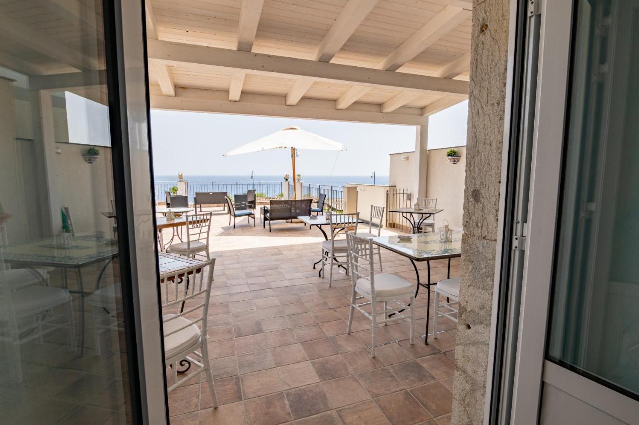 B&B Ottocento Sul Mare Nizza di Sicilia Buitenkant foto