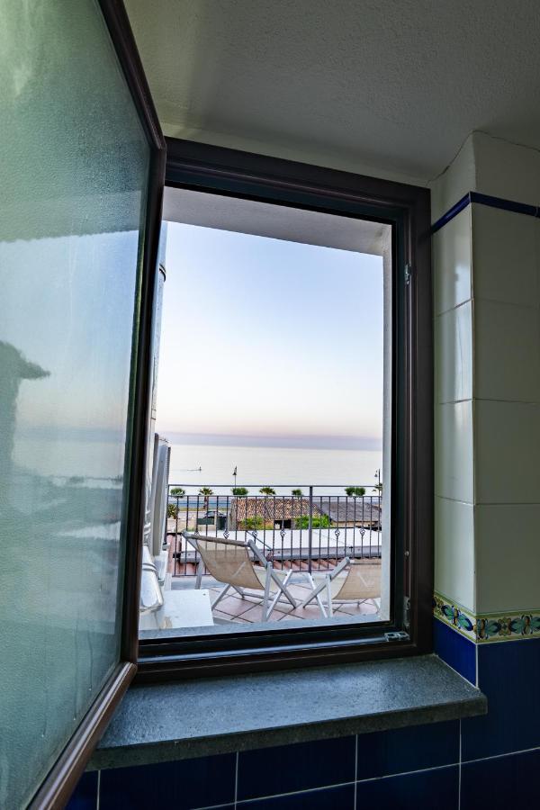 B&B Ottocento Sul Mare Nizza di Sicilia Buitenkant foto