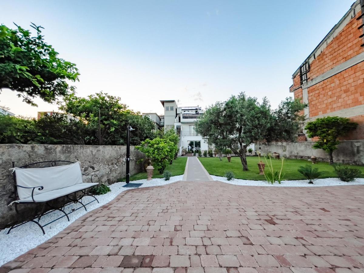 B&B Ottocento Sul Mare Nizza di Sicilia Buitenkant foto